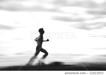 Marathon runner silhouette 1 12422933