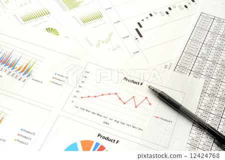 Business chart and ballpoint pen Business chart and ballpoint pen 12424768