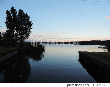 Kinabata Lake at sunset 12424918