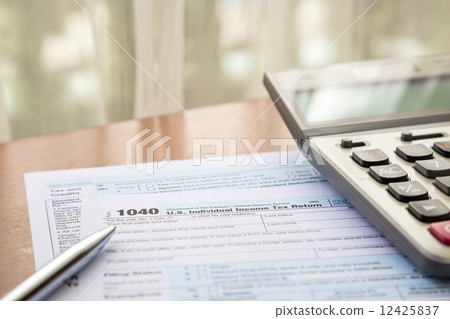 Form 1040, U.S. Individual income tax return Form 1040, U.S. Individual income tax return 12425837