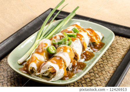 Fresh Spring roll Fresh Spring roll 12426913