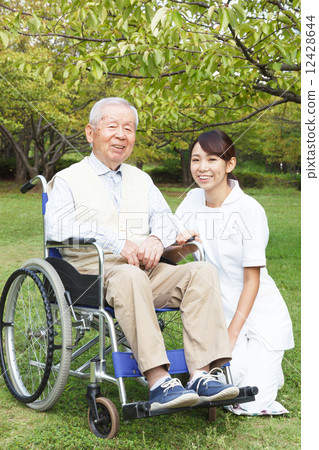 Nurse and the old man 12428644