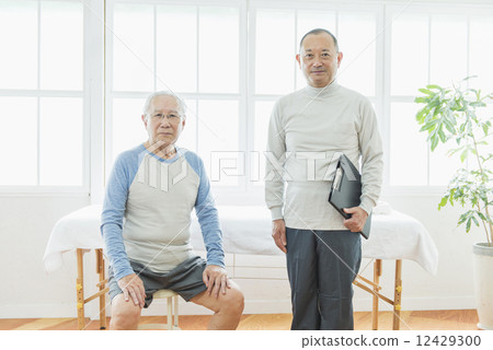 Senior parent / child / old nursing care · body preparation 12429300
