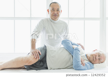 Senior parent / child / old nursing care · body preparation 12429352