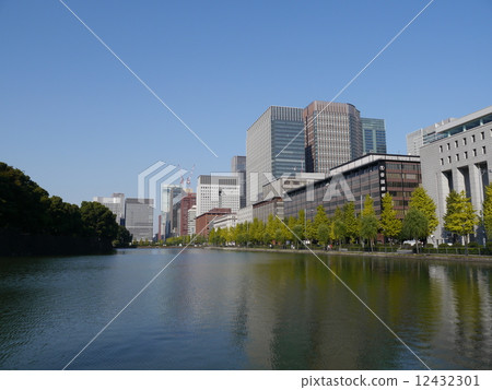 Imperial Palace Gaien 12432301