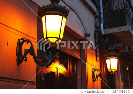 Vintage street lamp at evening 12434101
