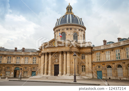 Institute de France in Paris, France 12437214