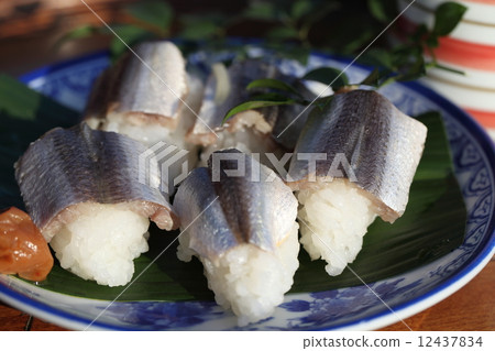 Long story sushi Long story sushi 12437834