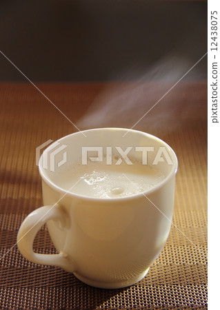 hot milk  12438075