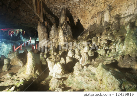 石灰石洞穴岡山Micorn 石灰石洞穴岡山Micorn 12439919