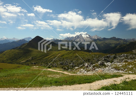 Mountains Mountains 12445111