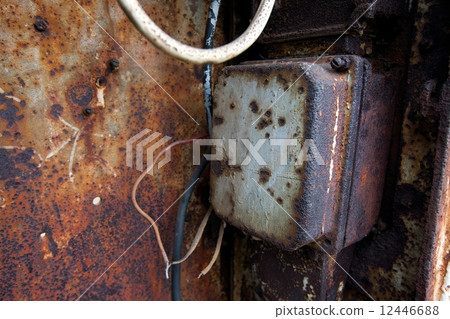 Rusty box 12446688
