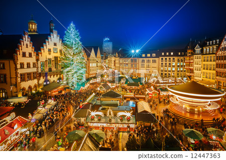 Christmas market in Frankfurt 12447363