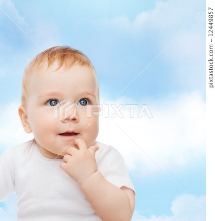 smiling little baby 12449857