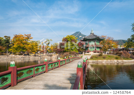 Gyeongbokgung Palace 12458764
