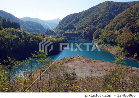 在秋天的4萬個湖泊 在秋天的4萬個湖泊 12460966