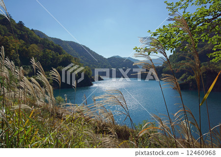 In the fall 40 thousand lakes In the fall 40 thousand lakes 12460968