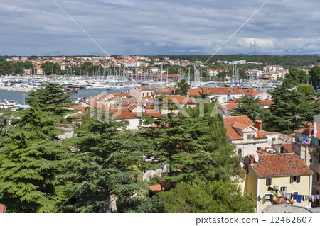 Novigrad cityscape and marina, Istria, Croatia 12462607