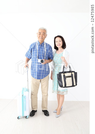 一對夫婦去旅行 12475985