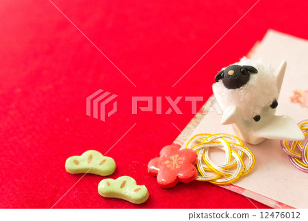 Sheep riding the crane Sheep riding the crane 12476012