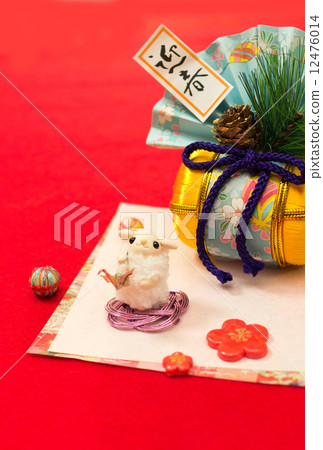 羊的新年 羊的新年 12476014