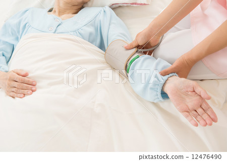 Home visit care image 12476490