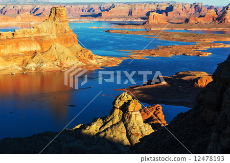 Powell lake 12478193