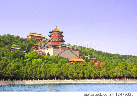 Summer Palace in Beijing, China 12479323