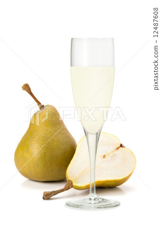 Pear and juice 12487608