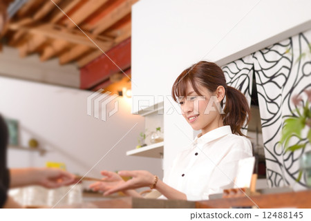 Payment at the cafe 12488145