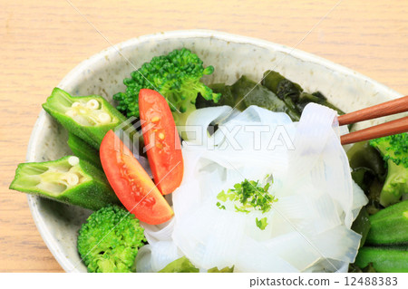 Konjak salad 12488383