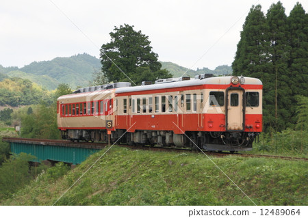 Isuimi Railway Kiha 52 + 58 Operation Isuimi Railway Kiha 52 + 58 Operation 12489064