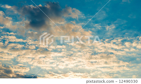 天空雲 12490330