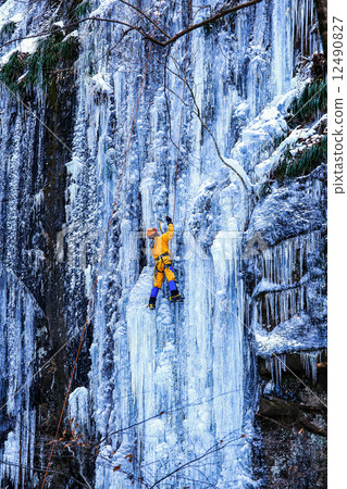 Ice wall 12490827