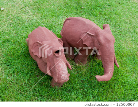 elephant clay dolls in the garden , 12500007