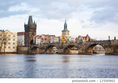 Panorama on Charles Bridge in Prague in the eveining 12500902