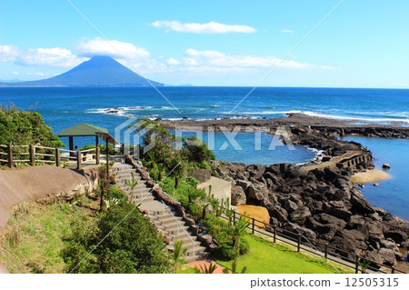 Nose nose park Nose nose park 12505315