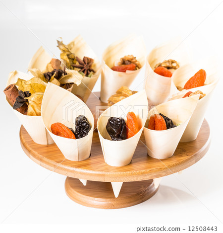 Mix nuts, dry fruits and chocolate 12508443