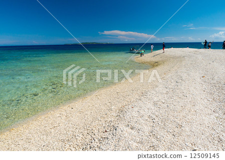 Barras Island 12509145