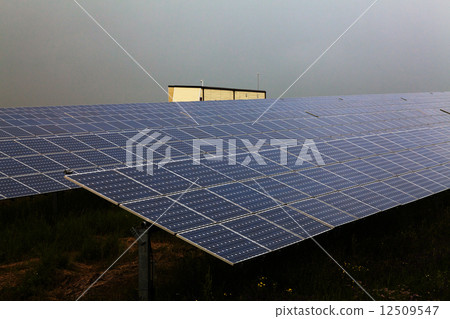 Power plant using renewable solar energy Power plant using renewable solar energy 12509547