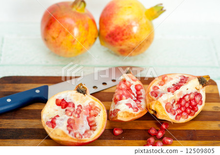 pomegranate fruit pomegranate fruit 12509805