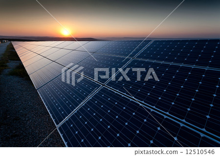 Power plant using renewable solar energy Power plant using renewable solar energy 12510546