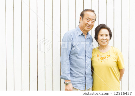 高級夫婦的照片 12516437