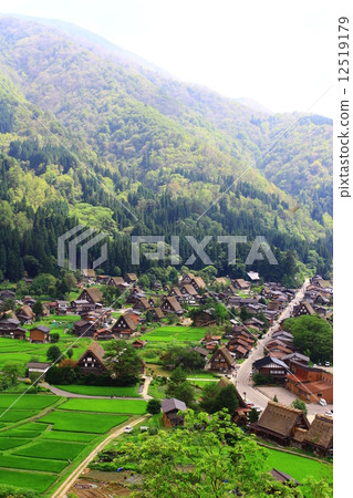 Shirakawago 12519179