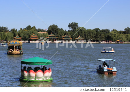 Beijing Beihai Park Goryongtei 12519541