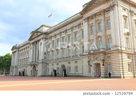 Buckingham Palace Buckingham Palace 12520794