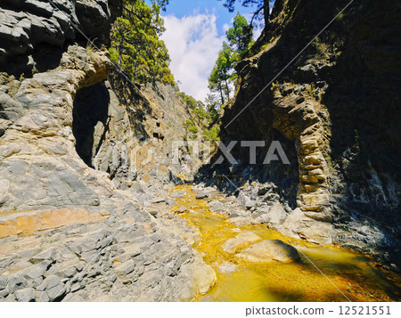 Caldera de Taburiente National Park on La Palma 12521551