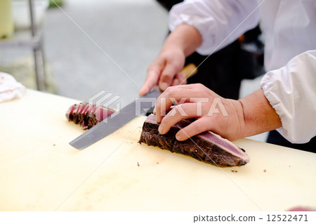 Skipjack tuna Skipjack tuna 12522471