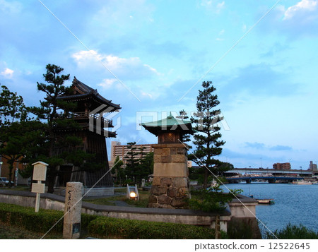 Shichiri的交付 12522645