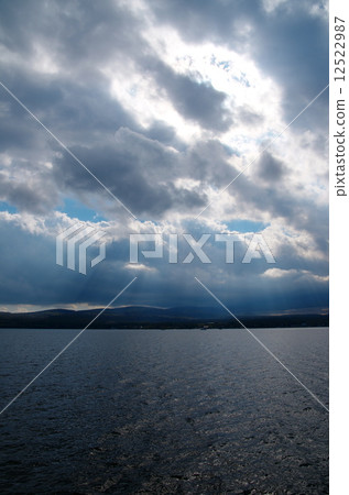 Lake Yamanaka　 12522987